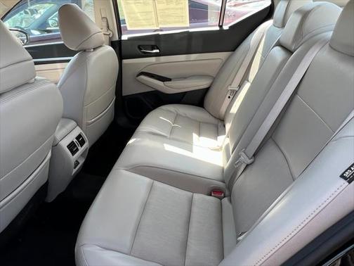 2022 Nissan Altima 2.5 SL