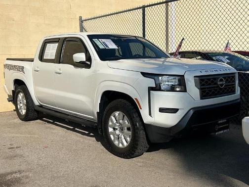 2023 Nissan Frontier SV