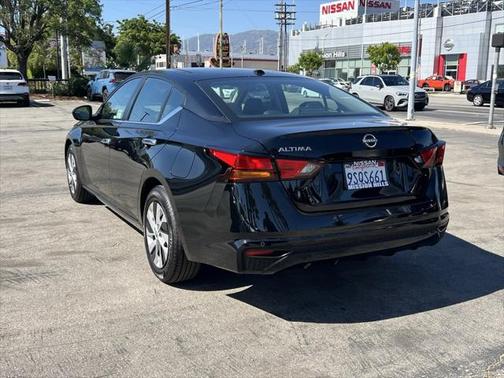 2025 Nissan Altima S FWD