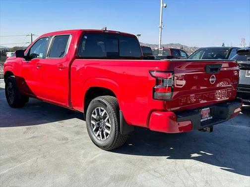 2025 Nissan Frontier SL