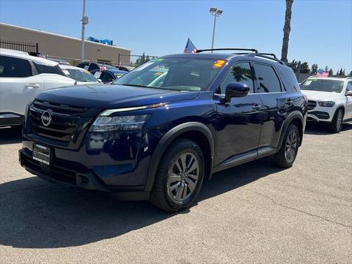 2022 Nissan Pathfinder SV 2WD