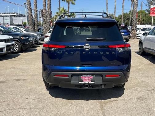 2022 Nissan Pathfinder SV 2WD