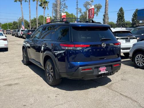 2022 Nissan Pathfinder SV 2WD