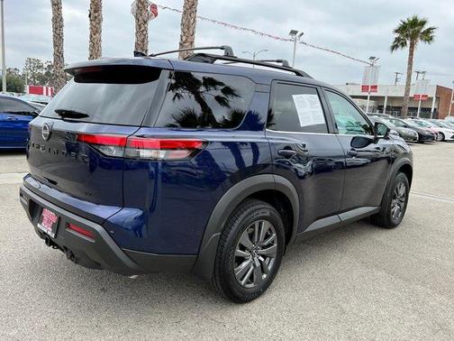 2022 Nissan Pathfinder SV 2WD