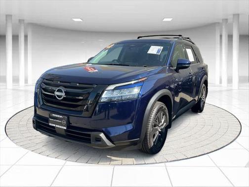 2022 Nissan Pathfinder SV 2WD
