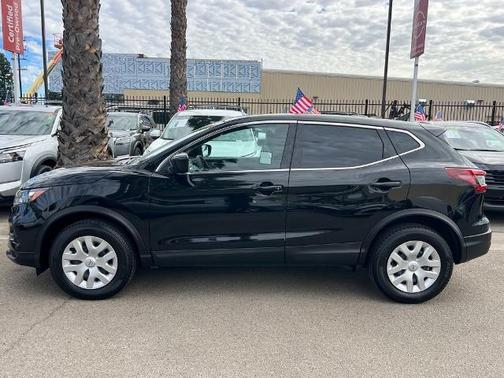 2020 Nissan Rogue Sport S