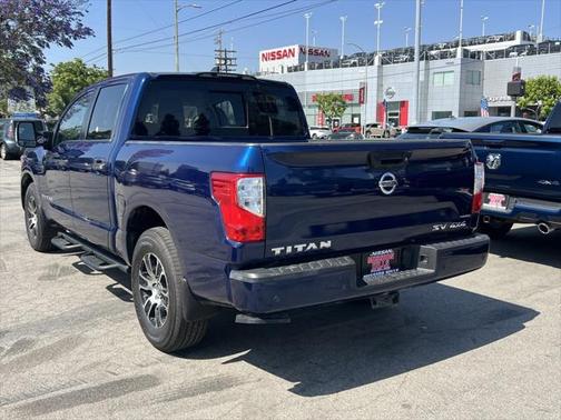 2022 Nissan Titan SV