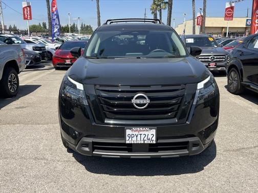 2024 Nissan Pathfinder SV FWD