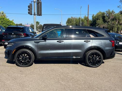 2022 Kia Sorento SX