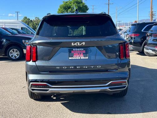 2022 Kia Sorento SX
