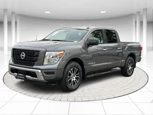 2021 Nissan Titan SV