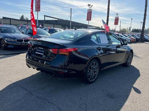 2024 Nissan Altima 2.0 SR