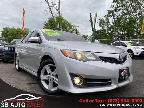 2014 Toyota Camry SE Sport