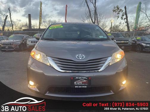 2012 Toyota Sienna XLE