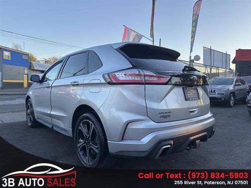 Ingot Silver Metallic 2019 Ford Edge ST