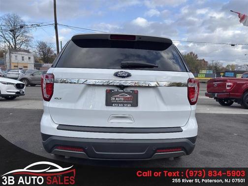 White 2019 Ford Explorer XLT
