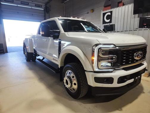 2026 Ford F-450 Platinum
