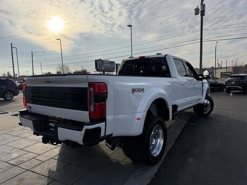 2026 Ford F-450 Platinum