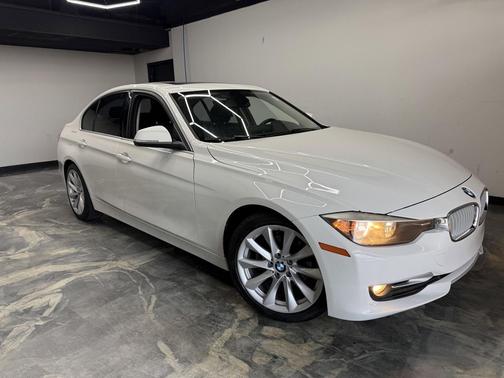 Alpine White 2014 BMW 320 i