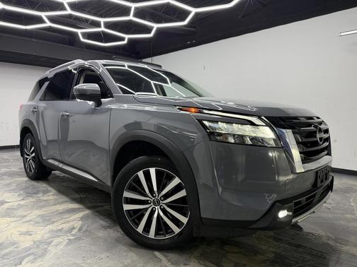 2022 Nissan Pathfinder Platinum 4WD