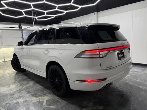 2022 Lincoln Aviator Reserve AWD