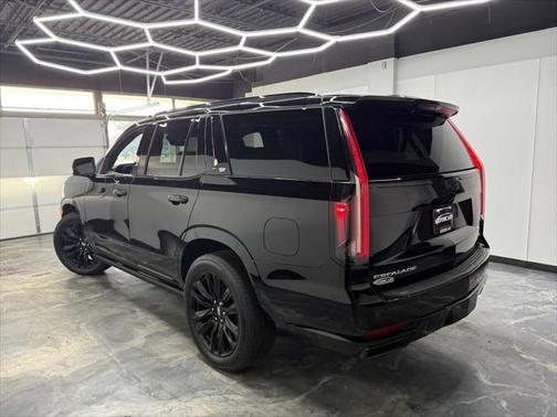 2023 Cadillac Escalade Sport Platinum