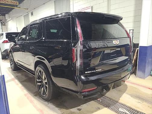 2023 Cadillac Escalade Sport Platinum