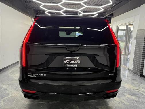 2023 Cadillac Escalade Sport Platinum