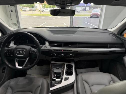 2019 Audi Q7 45 Premium Plus