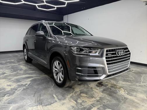 2019 Audi Q7 45 Premium Plus