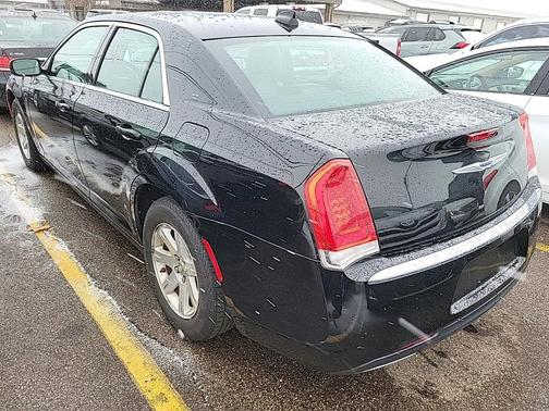 2019 Chrysler 300 Touring