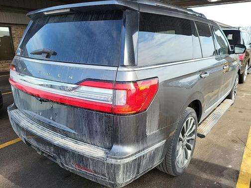 2018 Lincoln Navigator Select