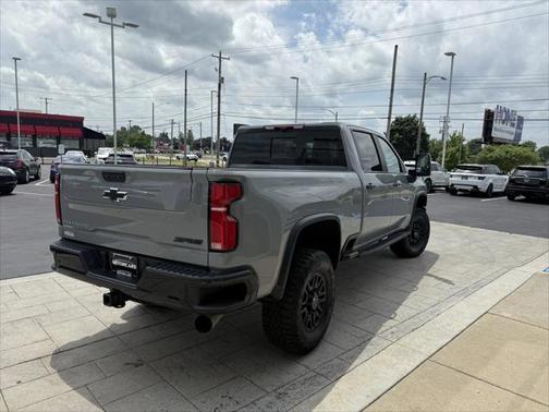 2025 Chevrolet Silverado 2500 4WD Crew Cab Standard Bed ZR2