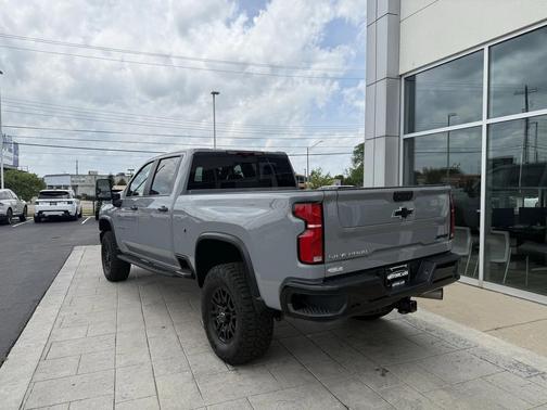 2025 Chevrolet Silverado 2500 4WD Crew Cab Standard Bed ZR2