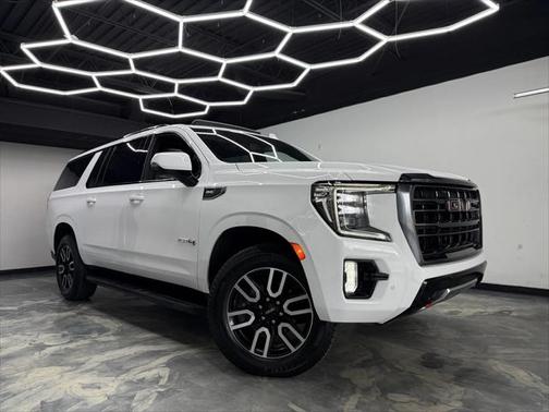 2022 GMC Yukon XL 4WD AT4