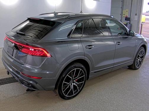 2021 Audi Q8 55 Prestige