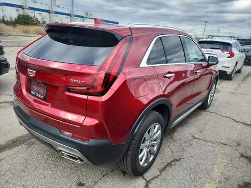 2023 Cadillac XT4 Premium Luxury