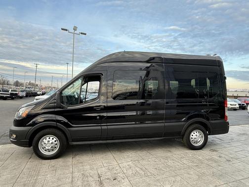 2024 Ford Transit-350 XLT
