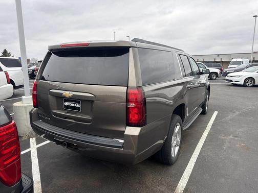 2016 Chevrolet Suburban LT