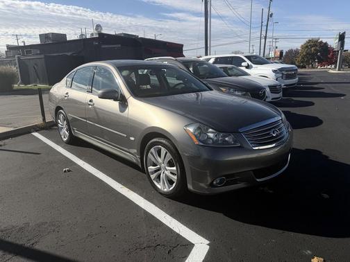 2010 INFINITI M35x Base