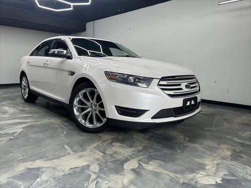 2017 Ford Taurus Limited