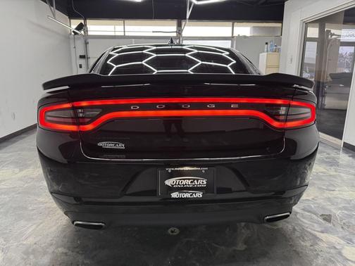 2017 Dodge Charger SXT