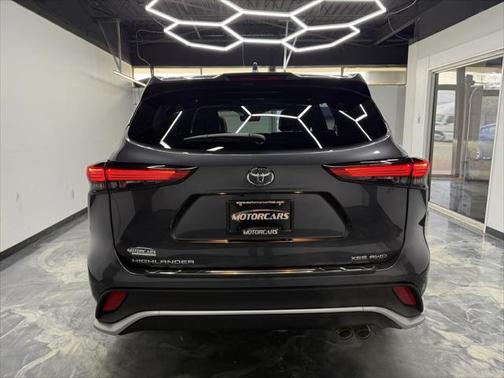 2021 Toyota Highlander XSE