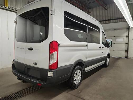 2017 Ford Transit-150 XLT