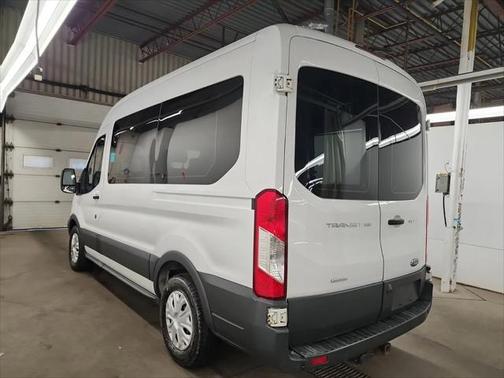2017 Ford Transit-150 XLT