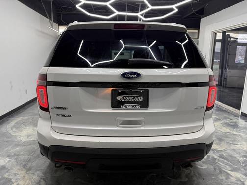 White Platinum Metallic Tri-Coat 2014 Ford Explorer Sport