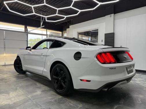 2016 Ford Mustang EcoBoost