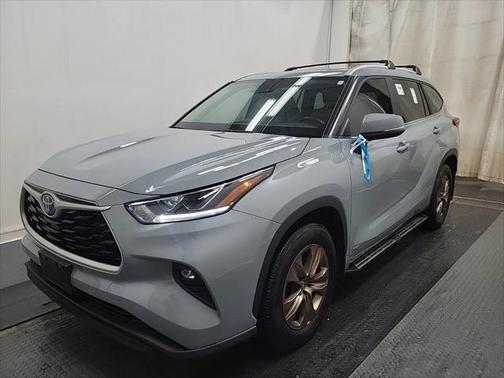 2023 Toyota Highlander Hybrid XLE