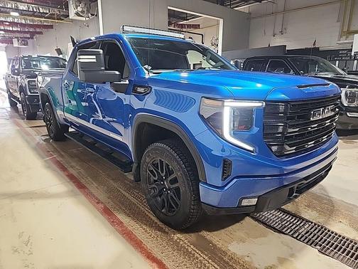 Dynamic Blue Metallic 2024 GMC Sierra 1500 Elevation