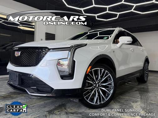 2024 Cadillac XT4 Sport